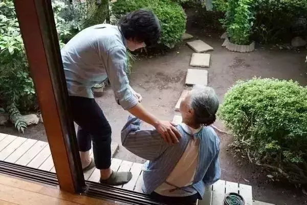 什么？将电锯改造成按摩器？